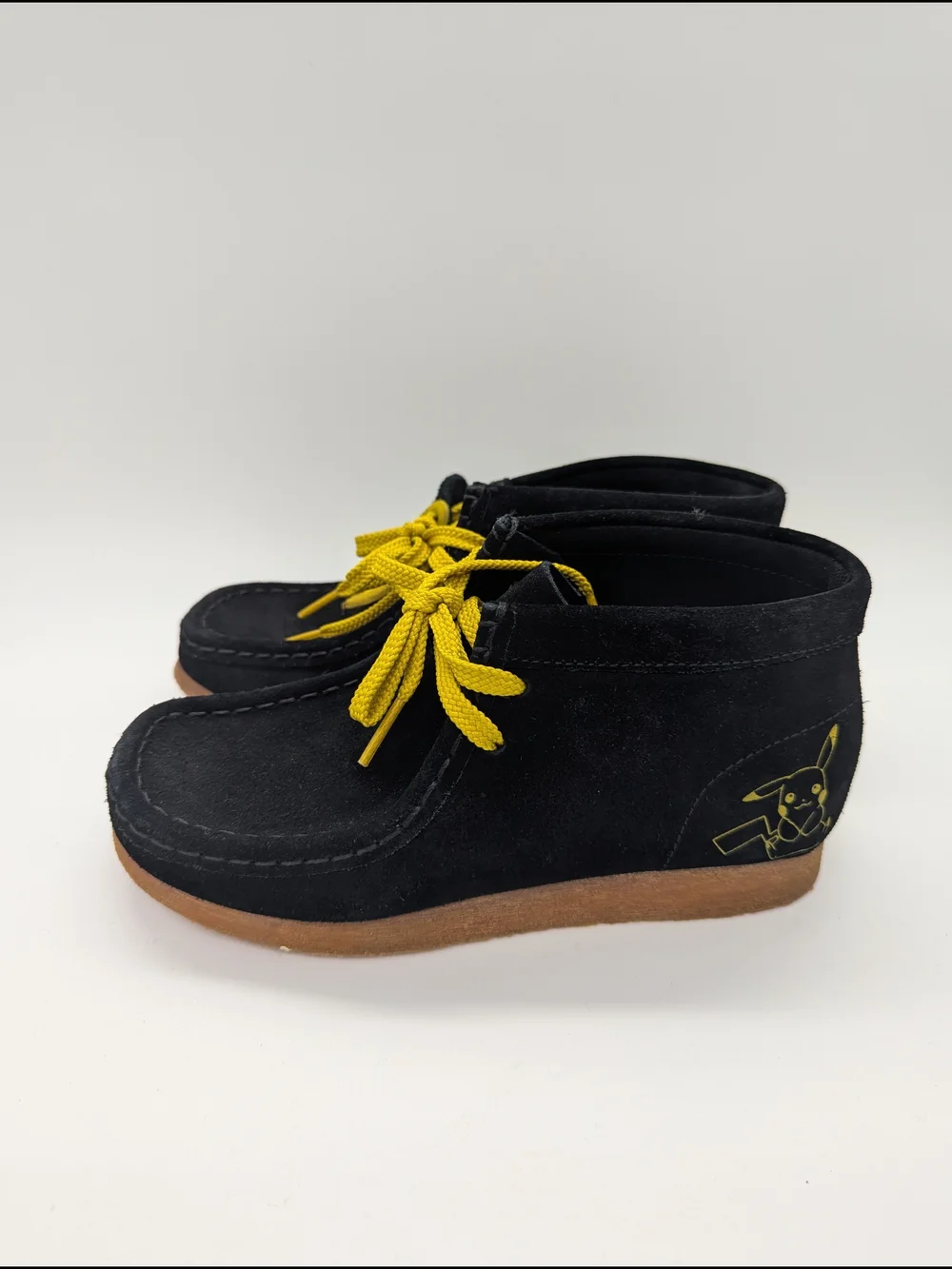 Clarks Original Pokemon Pikachu Suede Black Boot Shoe Big Kids 1G 1 Wide